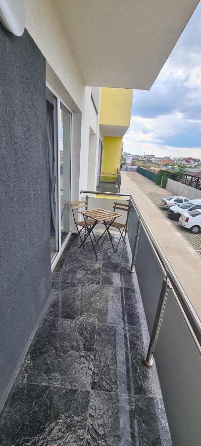 Marble Studio Bukares Bagian luar foto