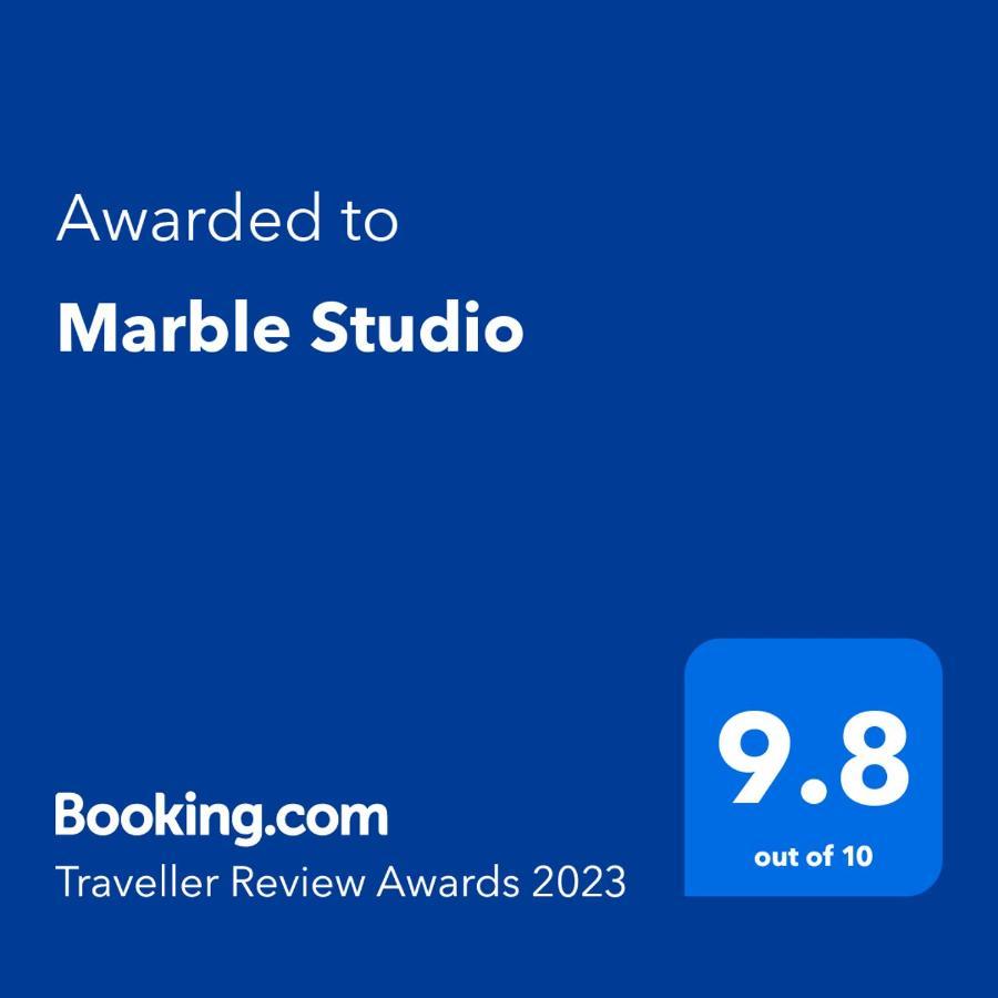 Marble Studio Bukares Bagian luar foto