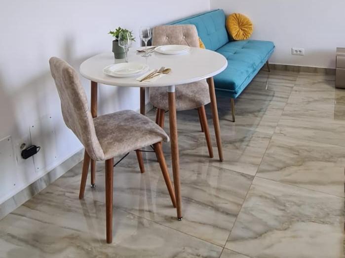Marble Studio Bukares Bagian luar foto